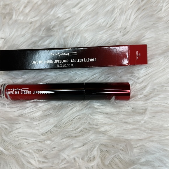 NEW! M•A•C LOVE ME LIQUID LIPCOLOUR - Picture 9 of 10